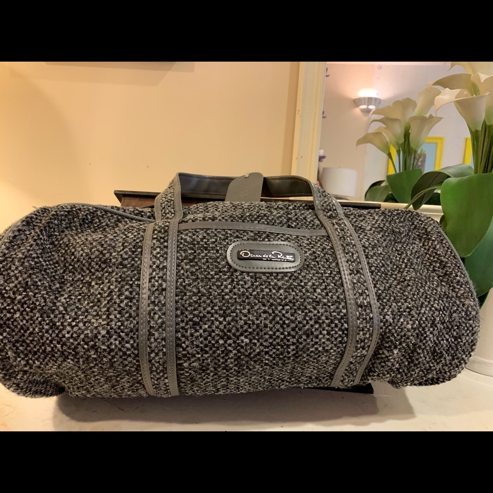 Gorgeous Oscar de la Renta Tweed Duffle Bag